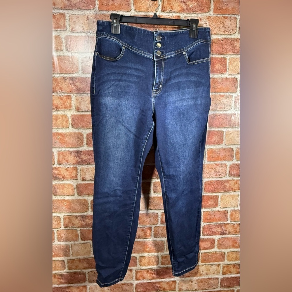 Lane Bryant Flex Magic Waistband Jegging in Blue